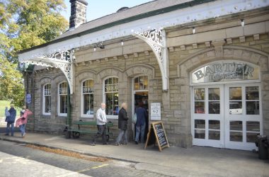 Barter- Books - Entrance