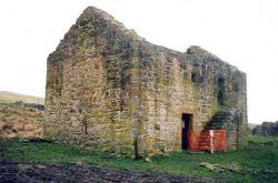 Black Middens Bastle House (© CastleUK.net)