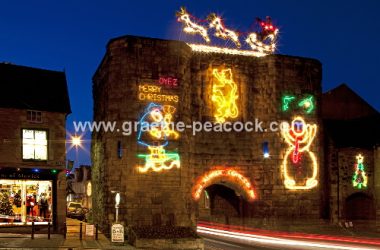 Alnwick Christmas Lights (graeme-peacock.com)